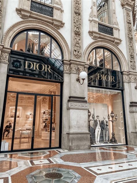 saldi dior milano|dior milano.